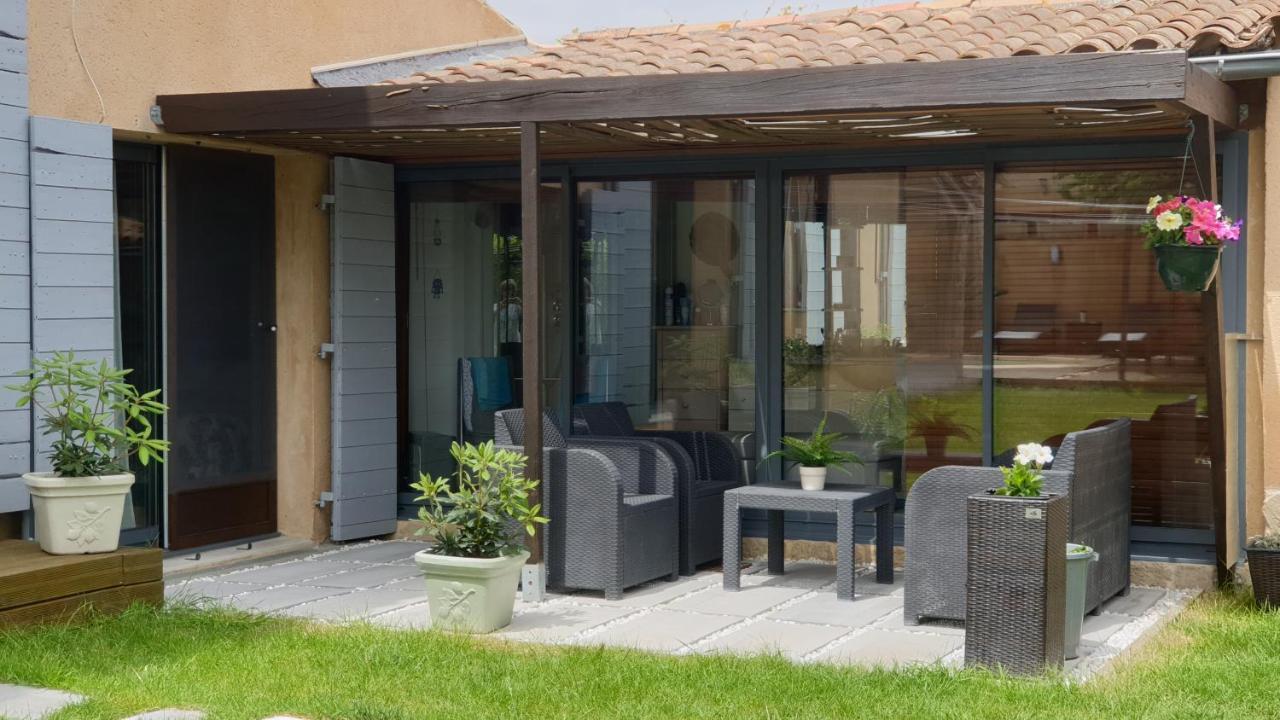 Le Jardin D'Ivana Chambres D'Hotes B&B Avec Piscine Chauffee Oppède Buitenkant foto