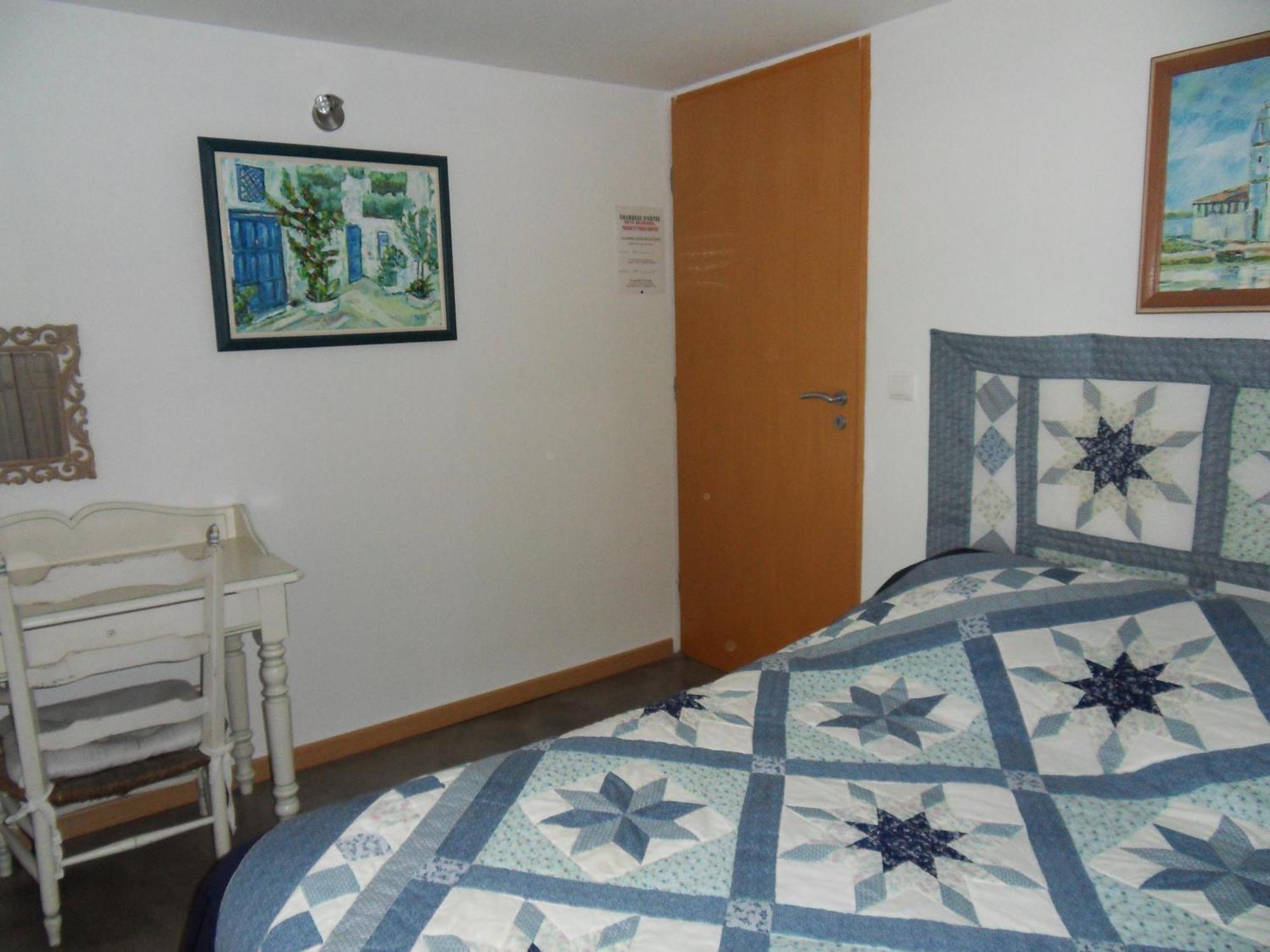 Le Jardin D'Ivana Chambres D'Hotes B&B Avec Piscine Chauffee Oppède Buitenkant foto