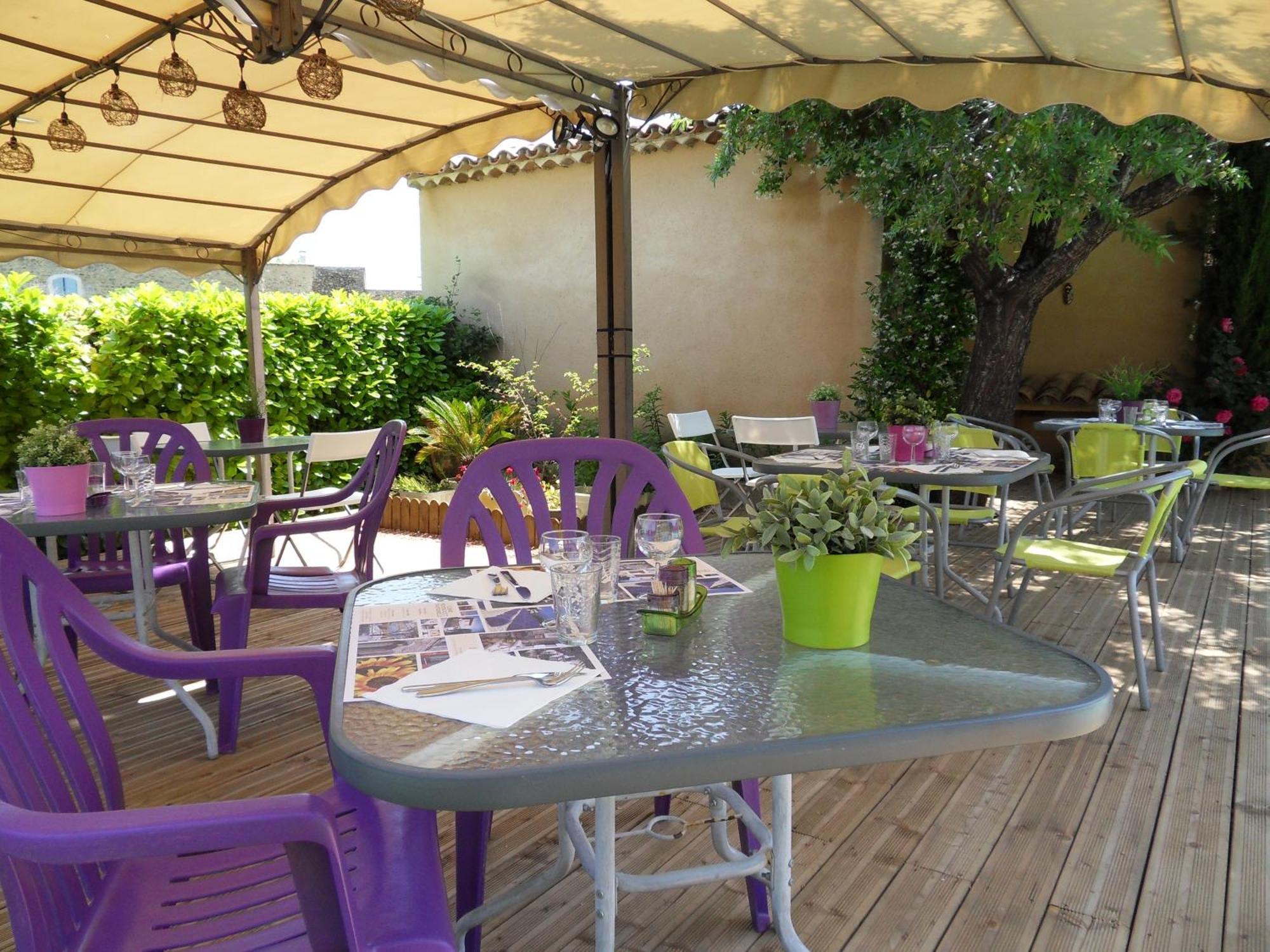 Le Jardin D'Ivana Chambres D'Hotes B&B Avec Piscine Chauffee Oppède Buitenkant foto