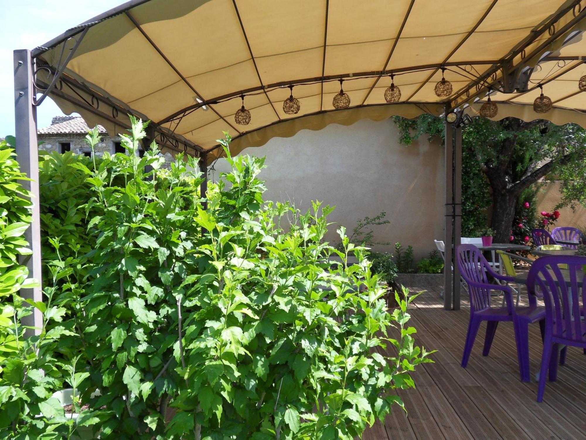 Le Jardin D'Ivana Chambres D'Hotes B&B Avec Piscine Chauffee Oppède Buitenkant foto