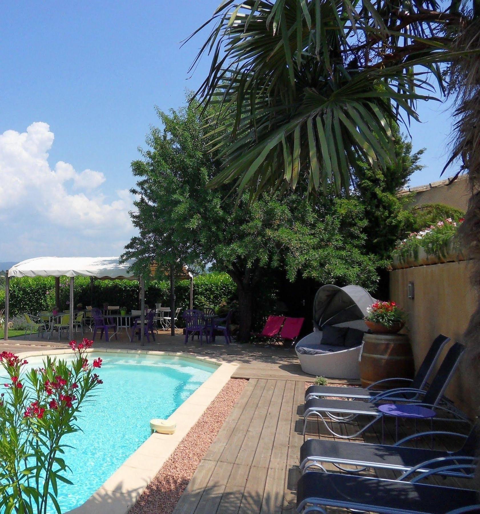 Le Jardin D'Ivana Chambres D'Hotes B&B Avec Piscine Chauffee Oppède Buitenkant foto