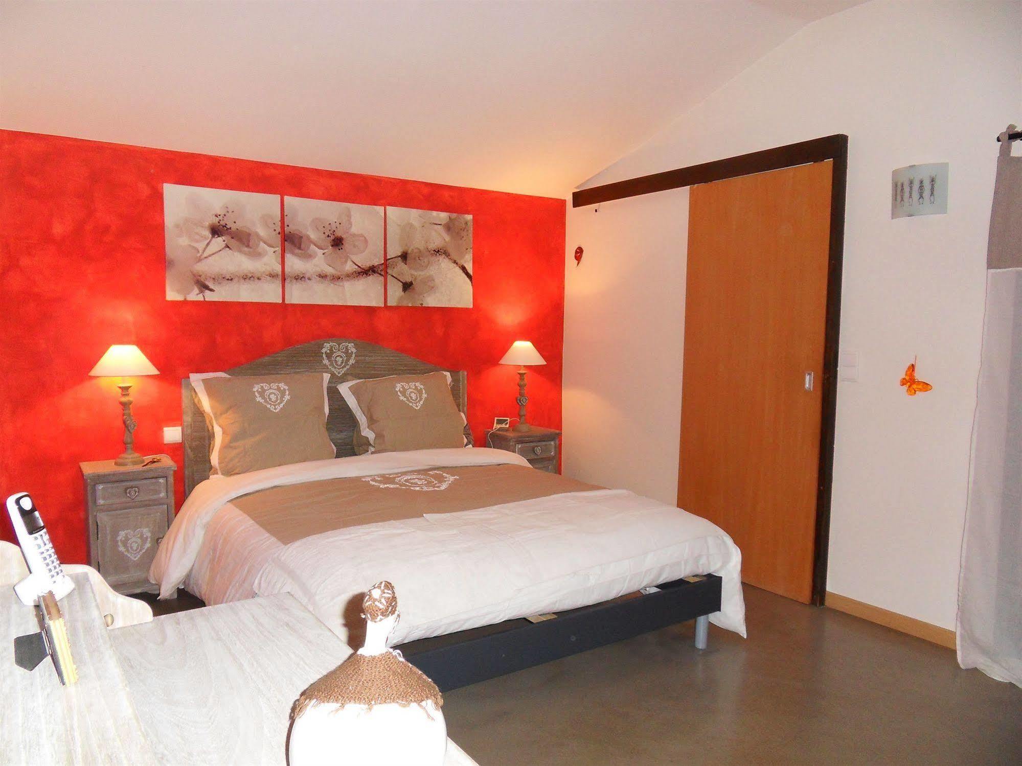 Le Jardin D'Ivana Chambres D'Hotes B&B Avec Piscine Chauffee Oppède Buitenkant foto