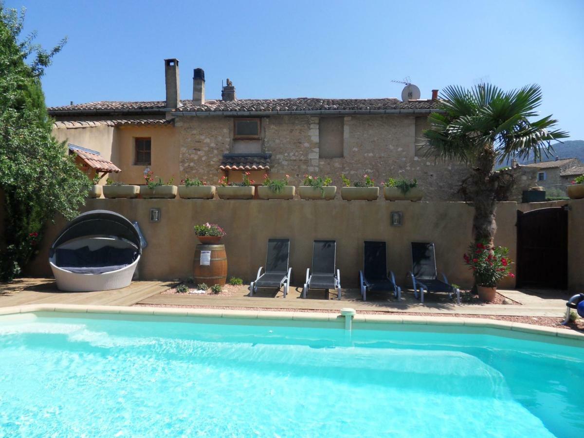 Le Jardin D'Ivana Chambres D'Hotes B&B Avec Piscine Chauffee Oppède Buitenkant foto
